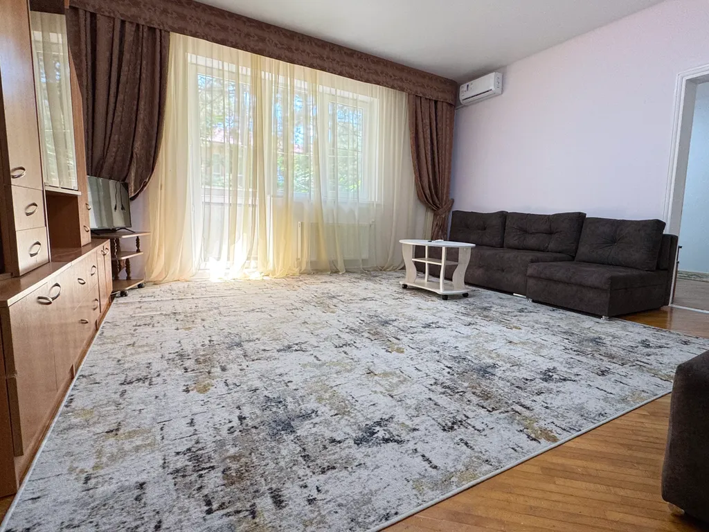 3-комнатная Квартира — аренда посуточно в Геленджик