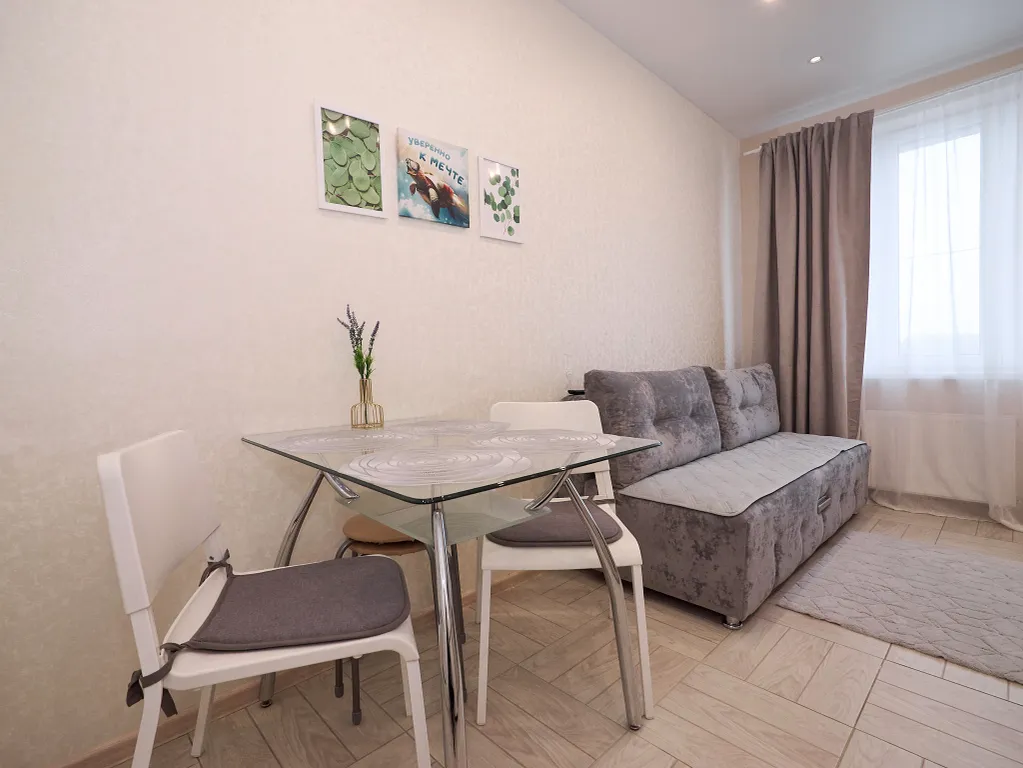 Уютная квартира для идеального отдыха, площадь Лядова, ТЦ Небо и Океанис