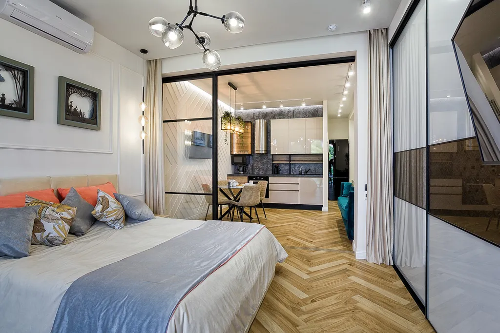 Студия с дизайнерским ремонтом в парковой зоне с террасой