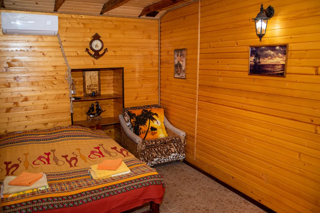 Квартира Каюта «На носу» на Пиратской Шхуне — аренда посуточно в Оленевка