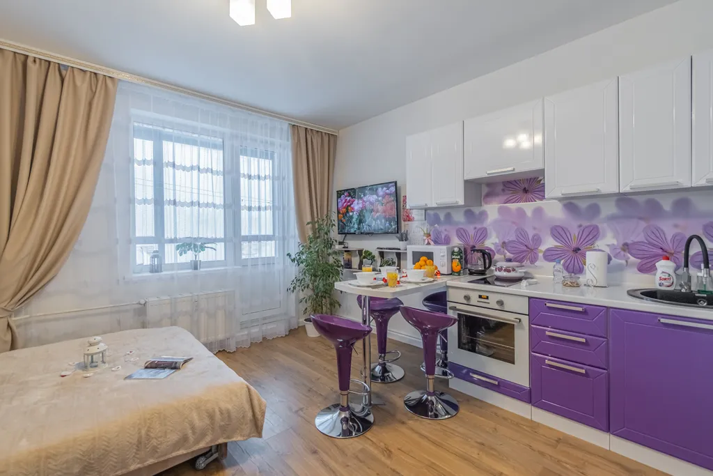 Уютная квартира-студия орхидея возле метро Девяткино