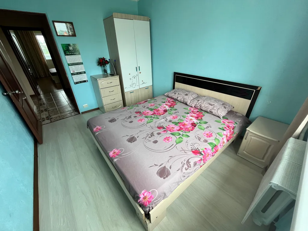 Комфортная 3-комнатная квартира рядом с ТЦ Сатурном