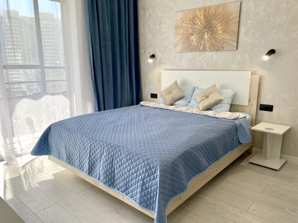 Квартира Квартира Шикарная студия с большим ТВ и панорамными окнами — Шушары