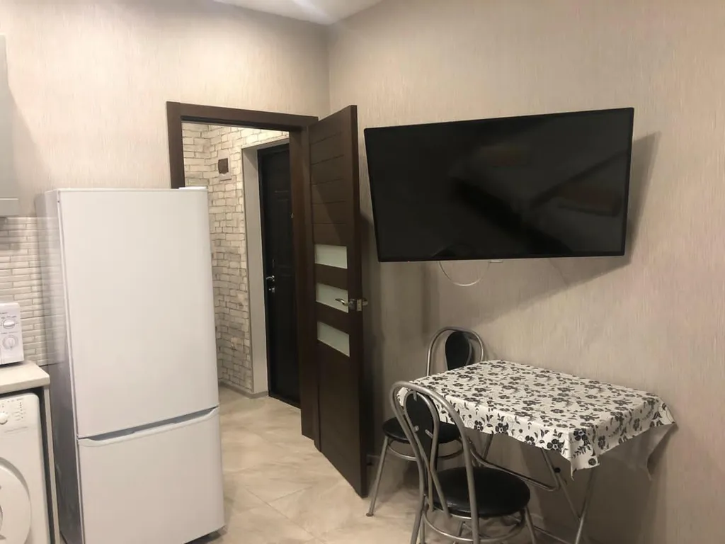 Студия на 2 этаже с балконом