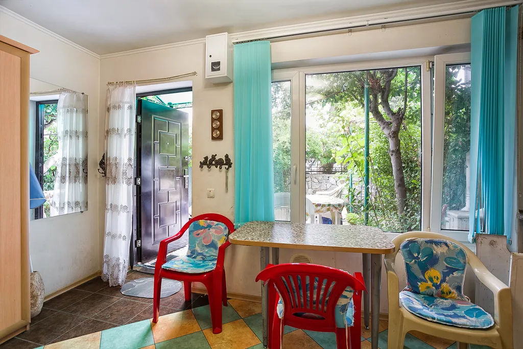 Апартаменты с видом на море и Храм