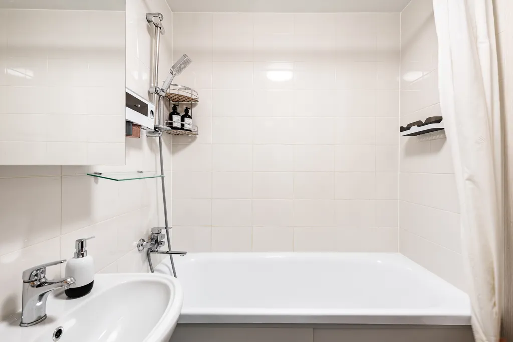 Квартира Квартира Большая Белая Кингсайз — Москва