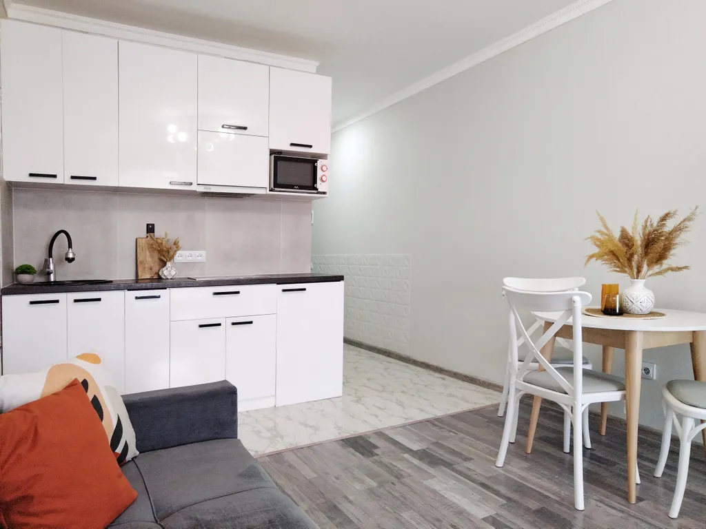 Студия КОЛОС в центре с видом на Коктобе