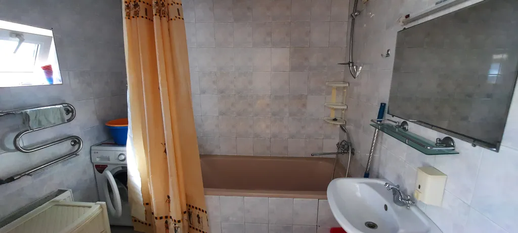 3к дом с двором в Евпатории