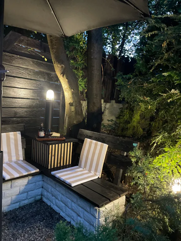 Двухуровневые апартаменты 33/3 house с камином и мангалом