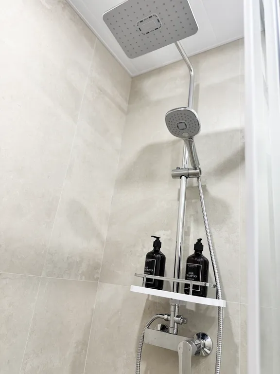 Квартира Светлая квартира с новым ремонтом и кондиционером в центре у метро — Москва