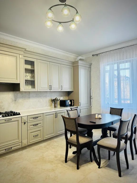 Двухкомнатная квартирас в элитной новостройке у парка