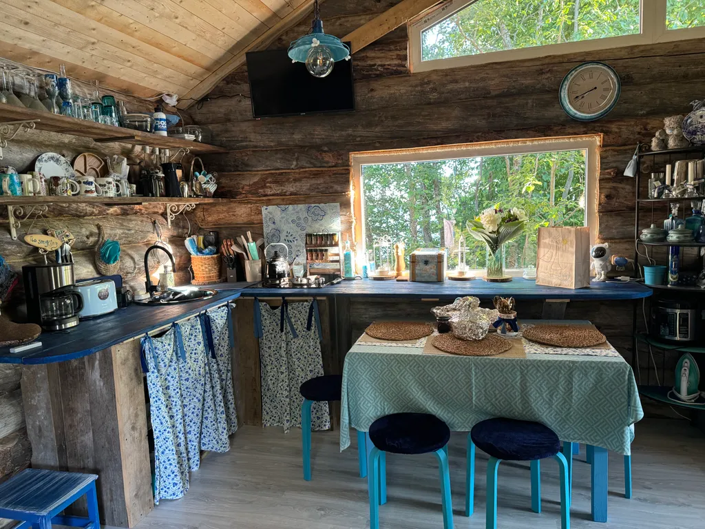 Озерный домик на Онего