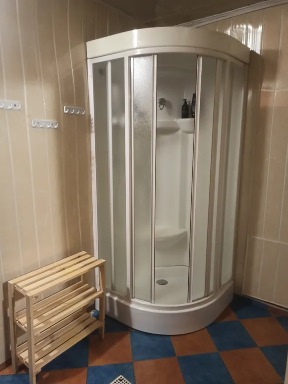 Дом на лесной опушке с банeй на дpовax и бильярдом