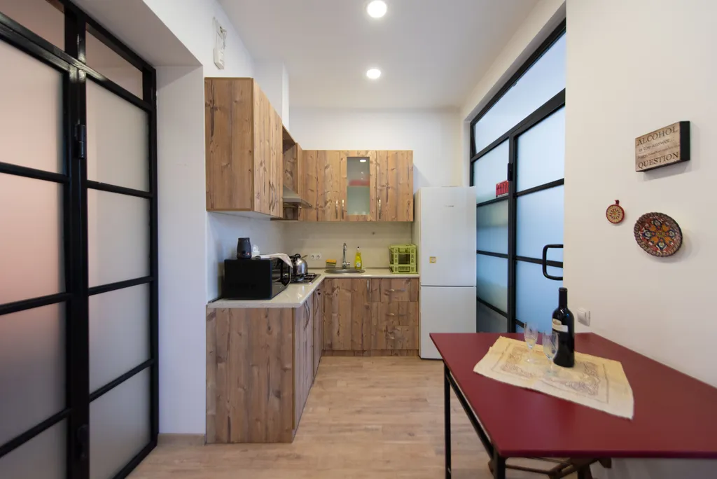 Просторная квартира в центре с собственным двориком