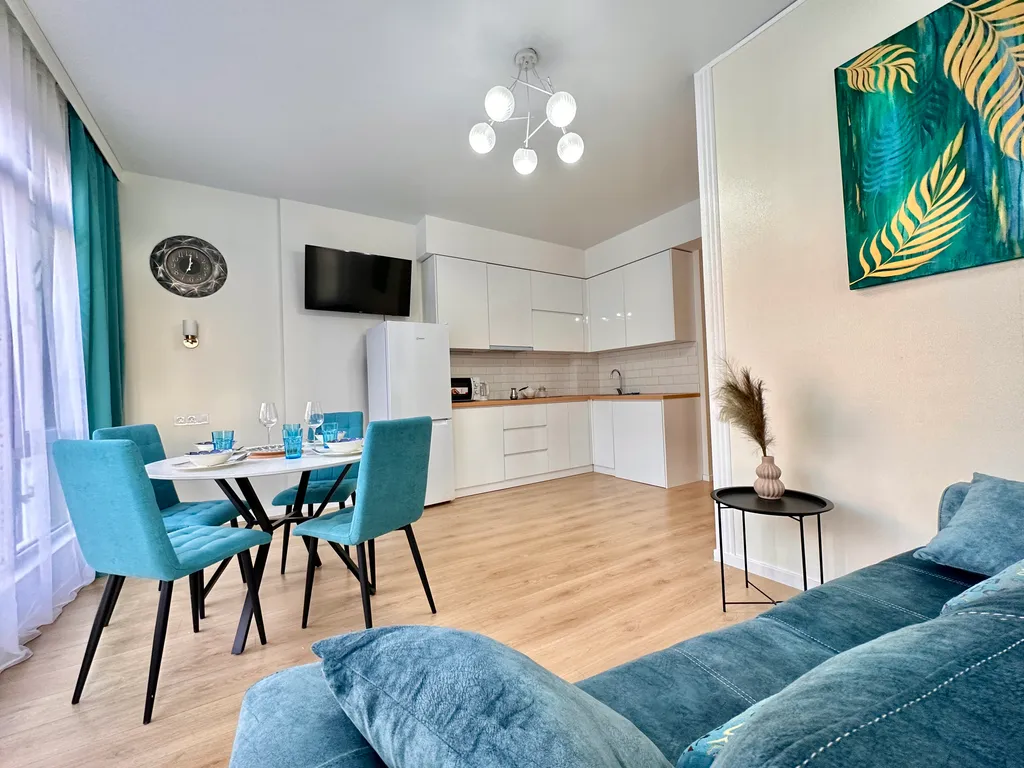 3-комнатный апартамент, бассейн + парковка, жк white sails