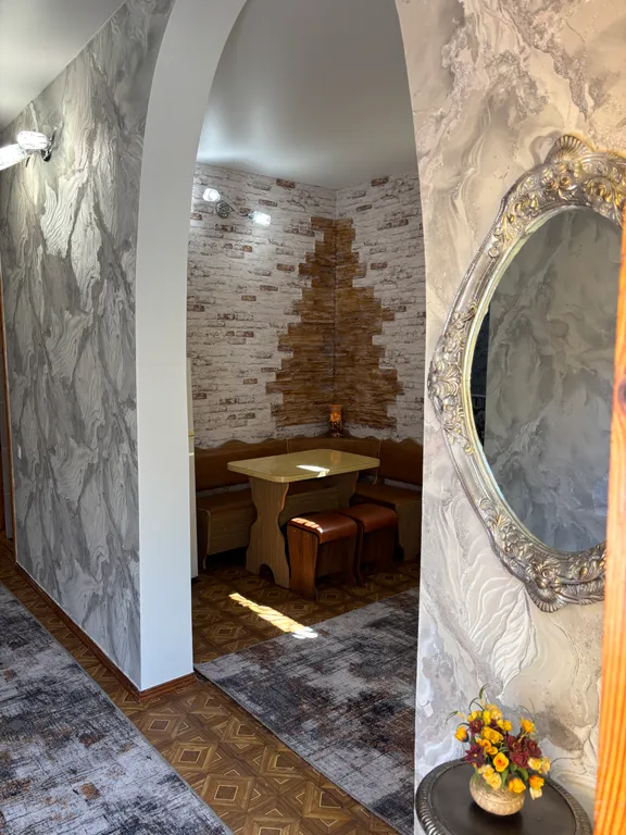 Коттедж с двориком