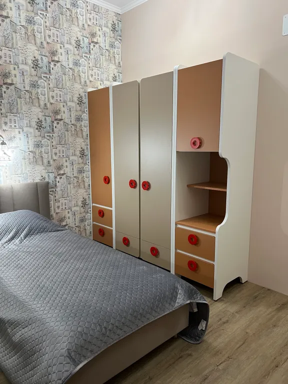 4-комнатный Дом