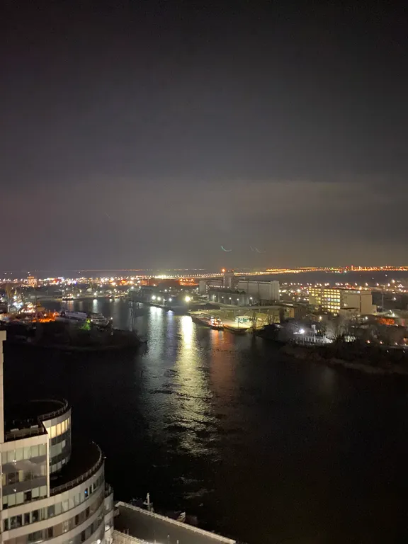 Квартира Уютная студия в центре Ростова на набережной — аренда посуточно в Ростов-на-Дону