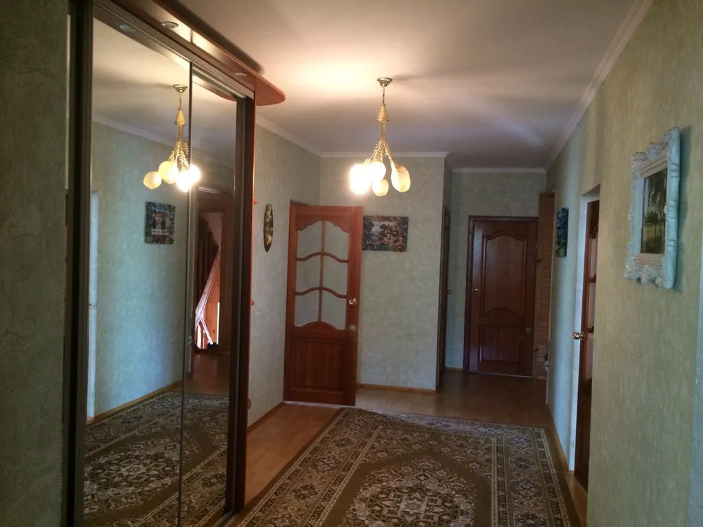 6-комнатный Дом