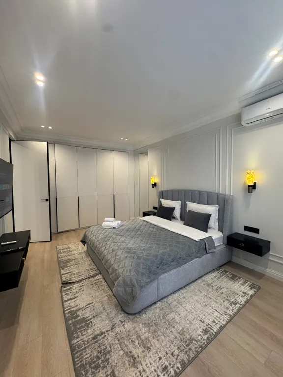 2-комнатный люкс с дизайнерским ремонтом в историческом центре