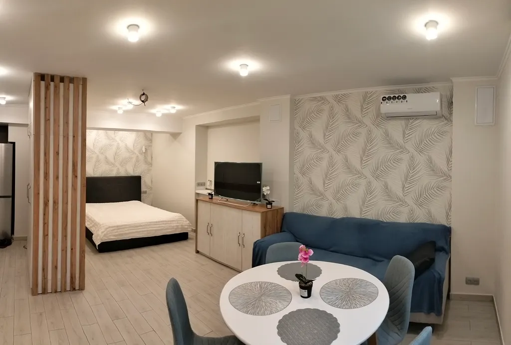 Студия в самом центре города с бесконтактным заселением