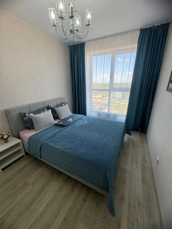 Высокий этаж, окна в пол, новый дом