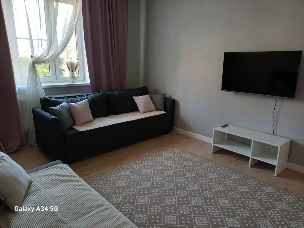 Уютная двухкомнатная квартира рядом с парком Галицкого