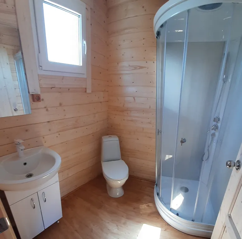 Коттедж Домик с кухонной зоной — Кучугуры