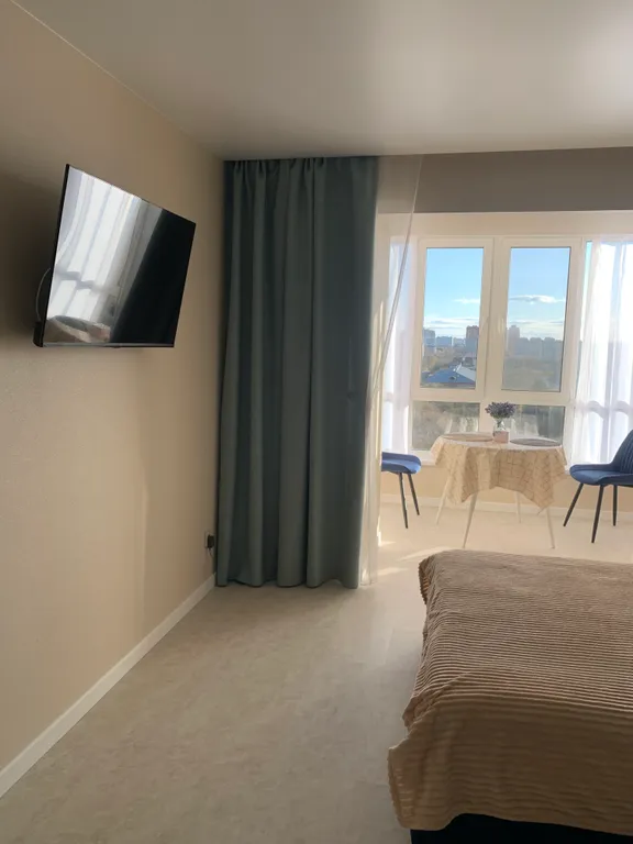 Студия в центре города с дизайнерским ремонтом