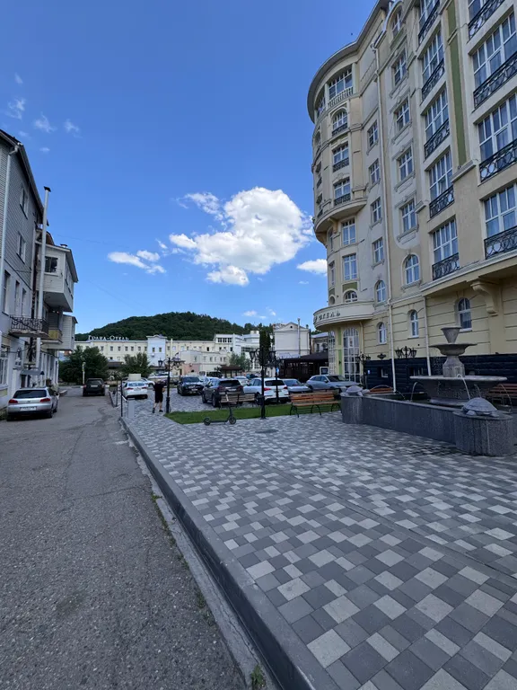 Шум речки, шашлыки и зона отдыха в шаге от нарзанной галереи