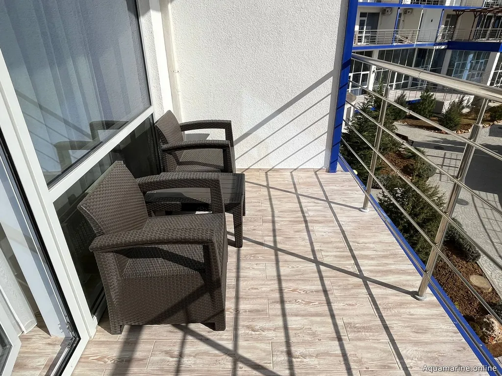 Апартаменты с видом на море и бассейн