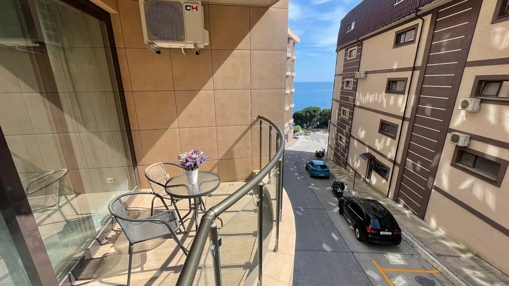 Квартира у пляжа "Изумрудный"