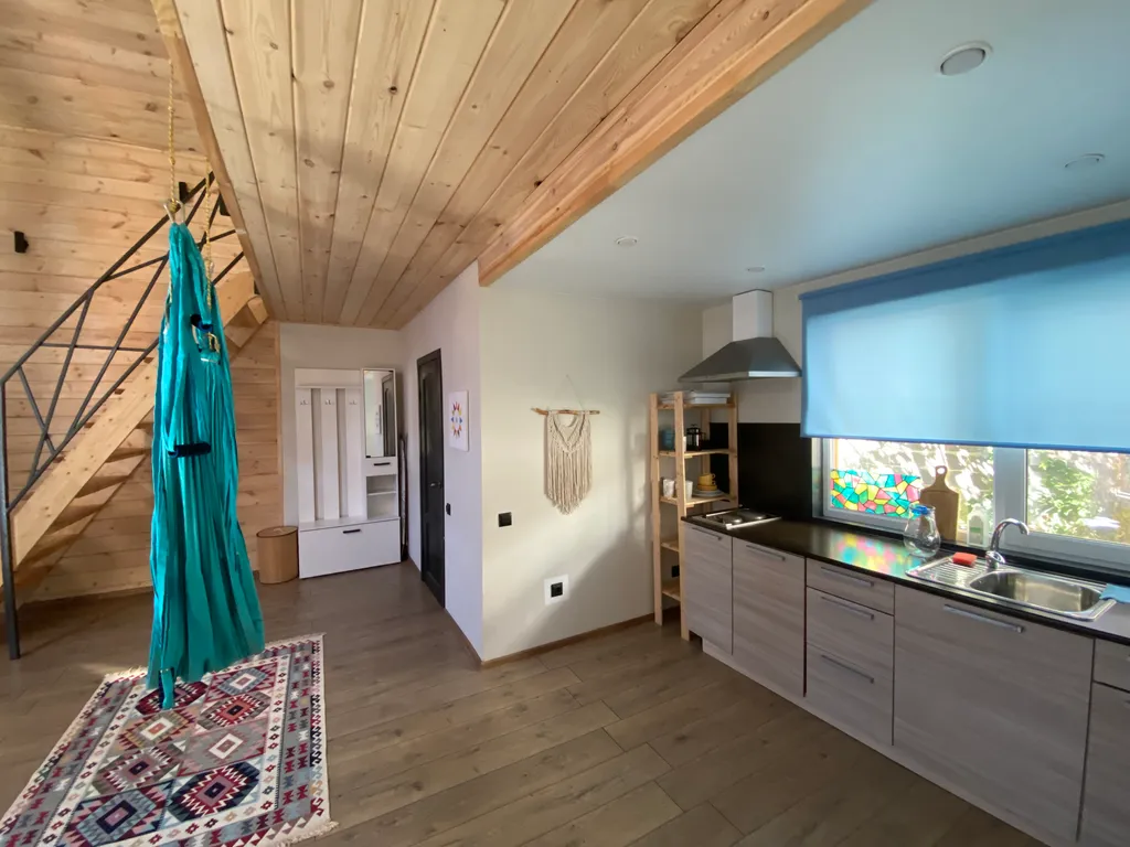 Дом Света с видом на горы в аутентичном пространстве Sunsvet