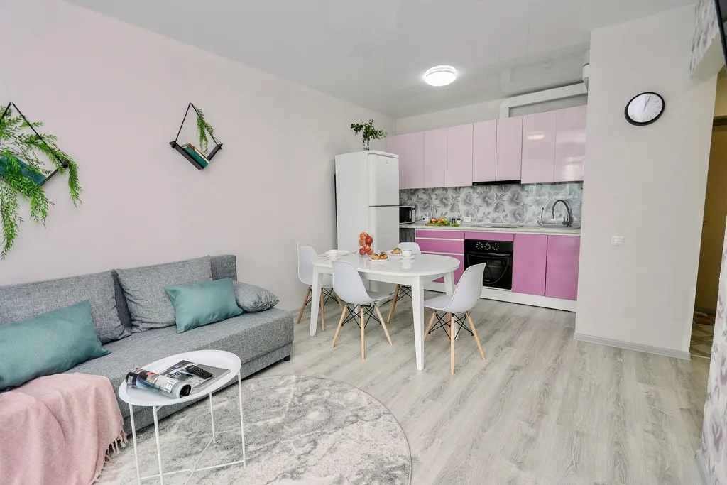 Очаровательная евродвушка с панорамным балконом