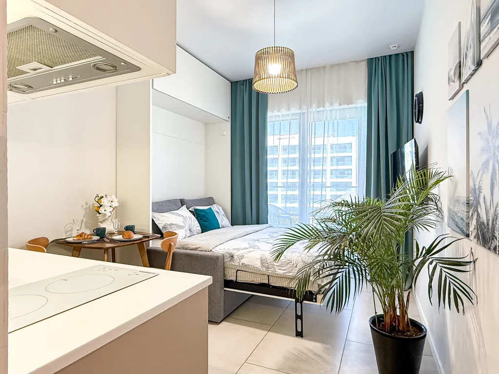 Квартира Квартира Студия в апарт-отеле с бассейном, собственным песчаным пляжем, парком — Анапа