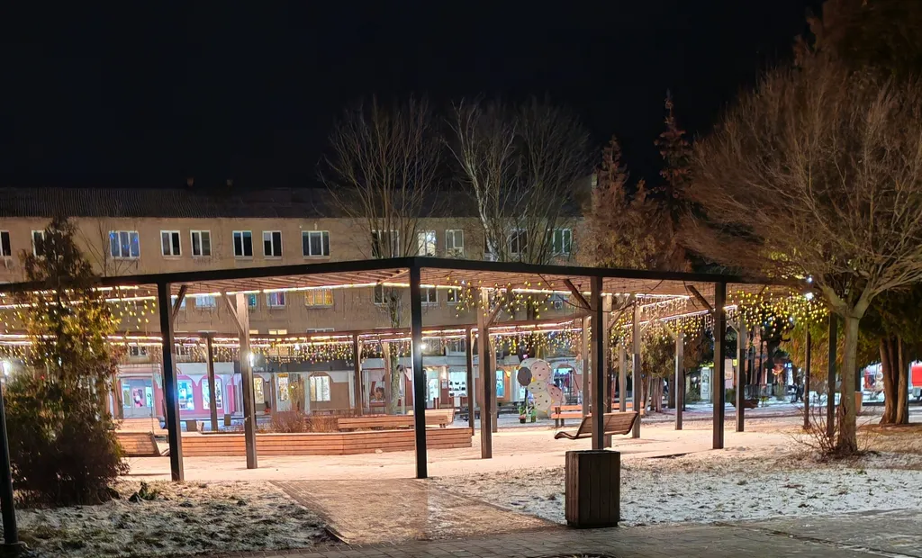 Просторная квартира у площади в доме с лифтом