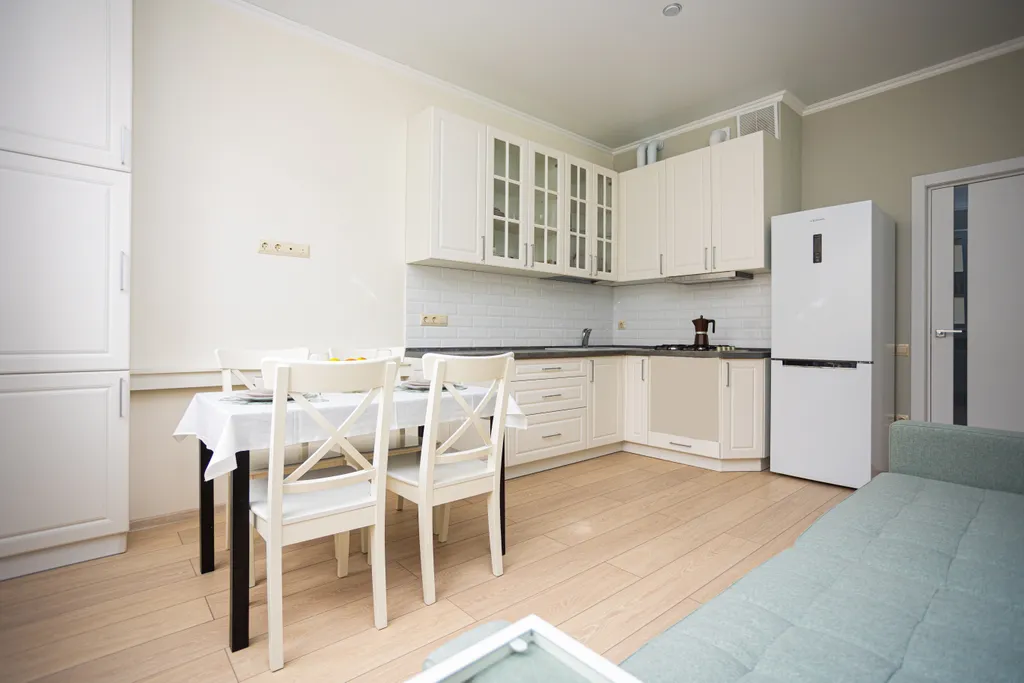 Квартира Апартаменты в сердце города с видом на горы и 100 м от моря — Геленджик