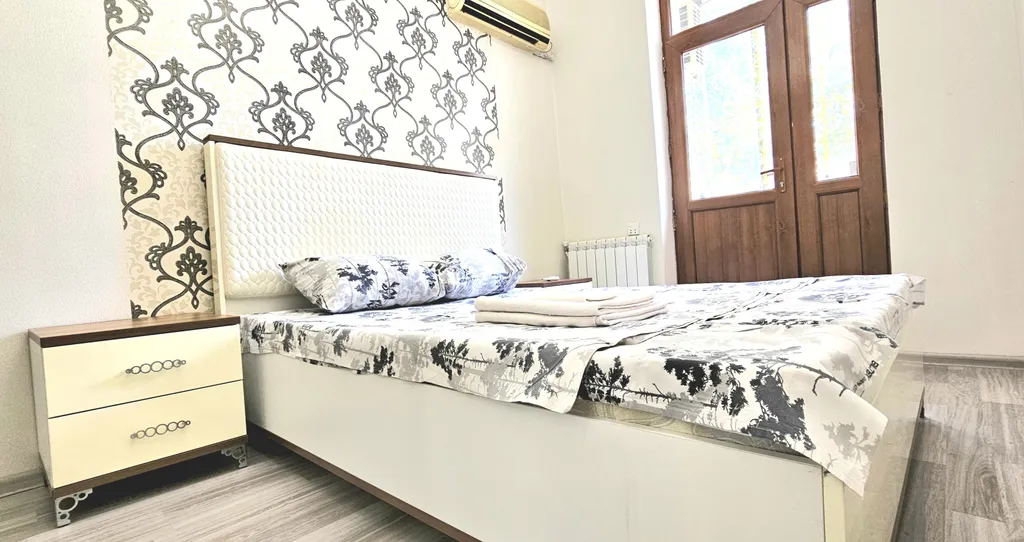 Комфортная двухкомнатная квартира рядом старом городом