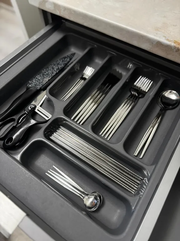 Комфортная квартира в новом доме с видом на закат