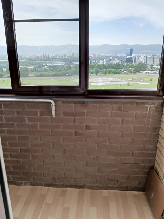 Квартира Квартира Двушка на взлетке, автовокзал, академия, краевая, планета, всë рядом — Красноярск