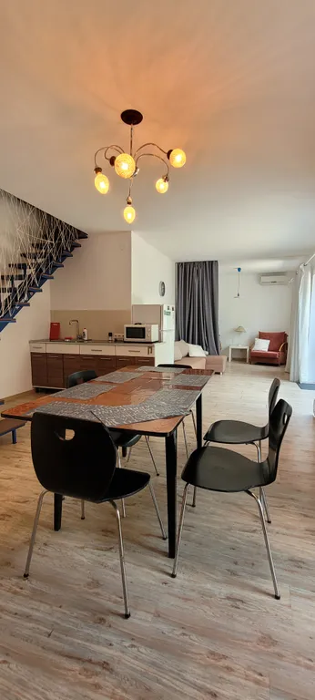 Квартира Большой номер для большой компании — аренда посуточно в Мирный