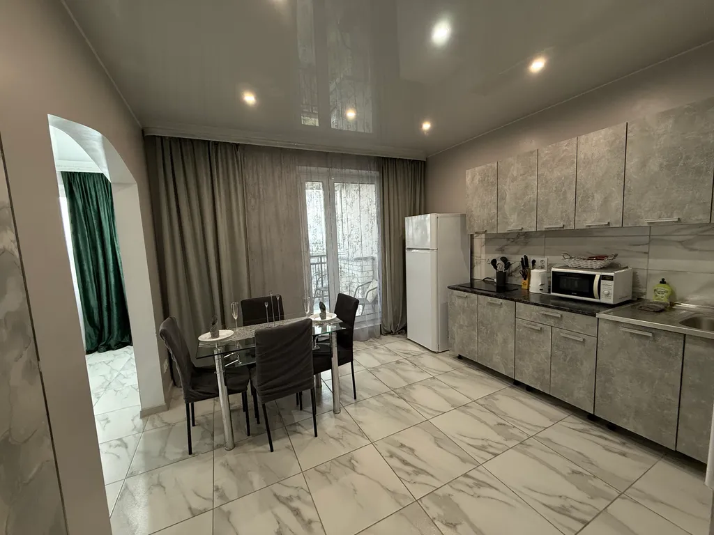 Квартира-студия в центре на 18 этаже