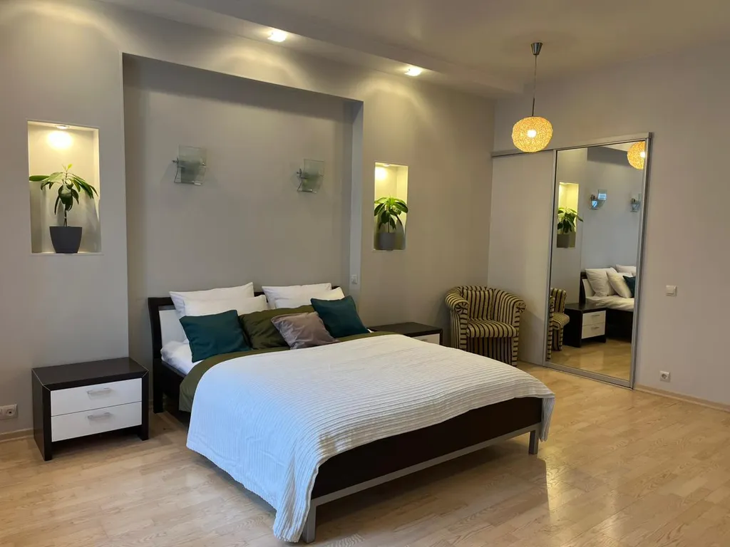 Большая квартира в историческом центре столицы