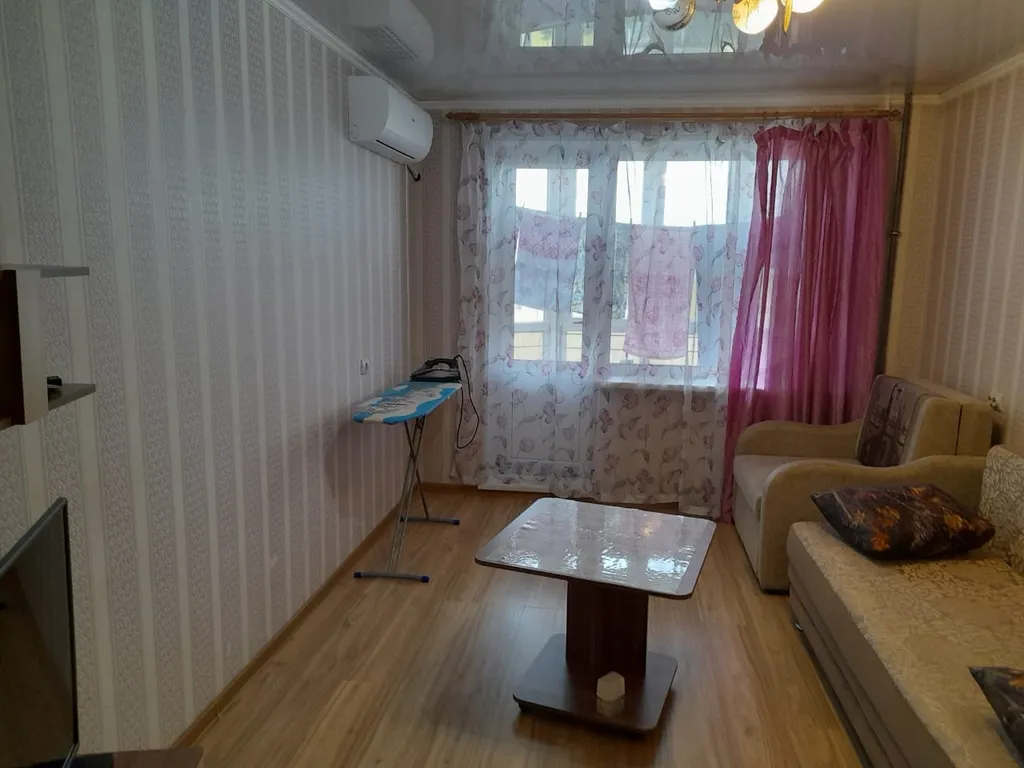 2-комнатная квартира в районе жд вокзала