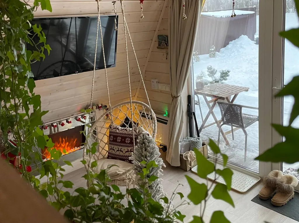 A-frame с банным чаном на берегу водоёма