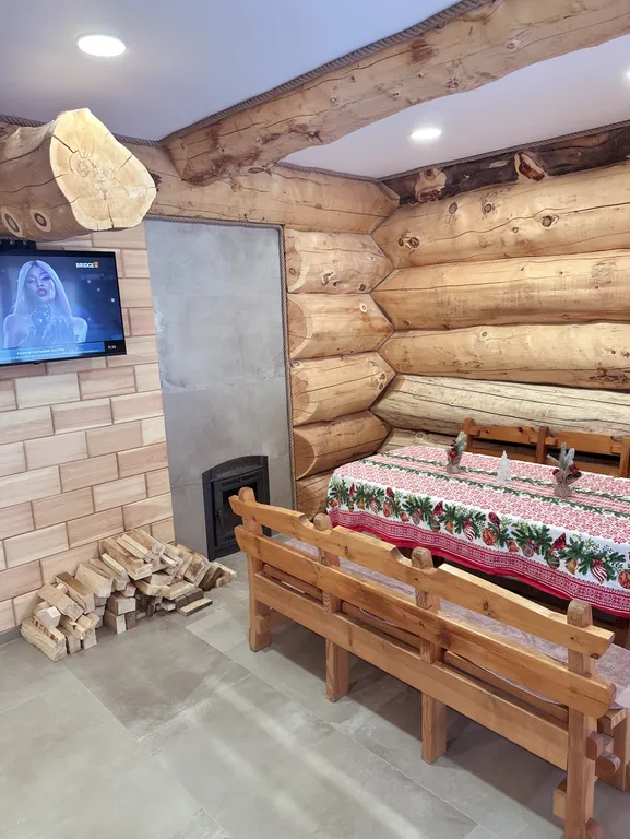 Гостевой дом и кедровая баня на Алтайской