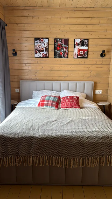 Уютный дом с панорамными окнами и баней на дровах