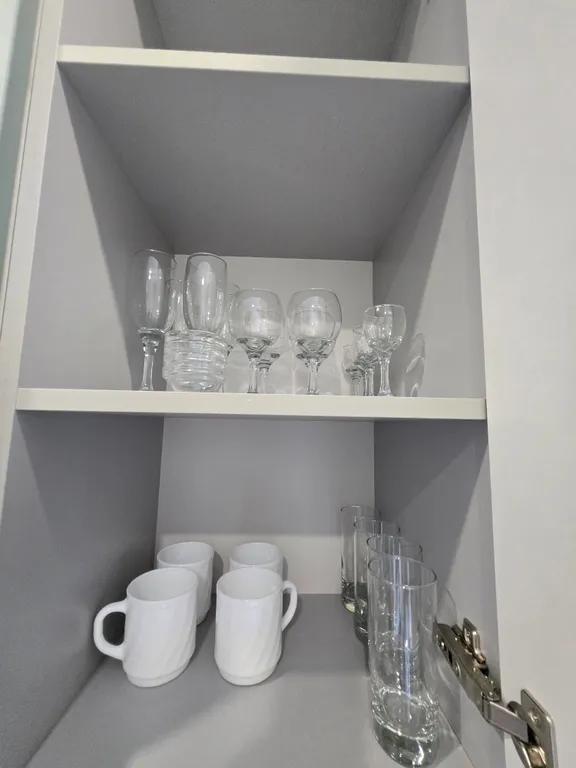 Центрее не бывает! Сразу за памятником ленина в стиле есенинская русь