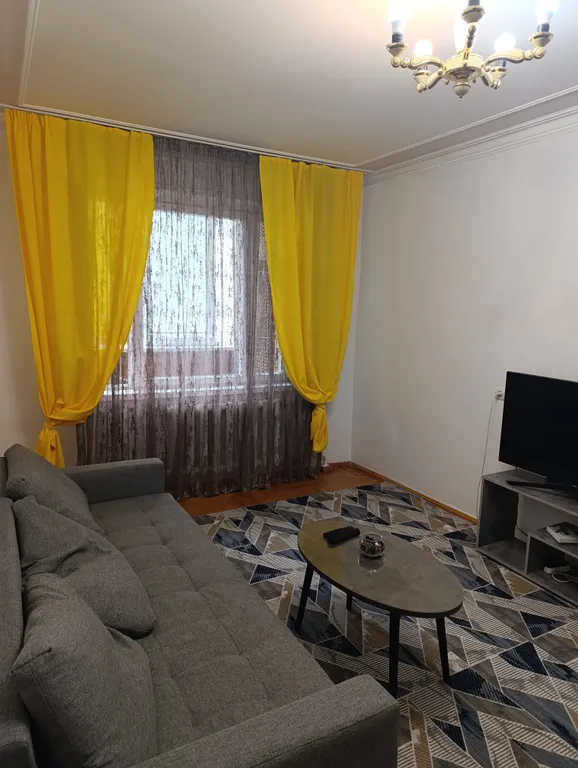 Квартира напротив спортивного комплекса Гладиатор