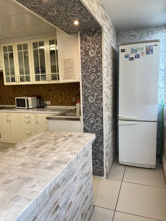 Пятикомнатная квартира с сауной и кинотеатром в центре